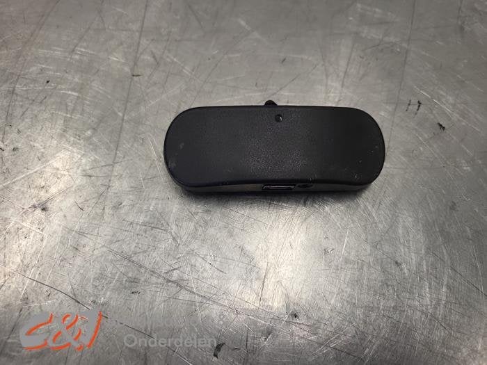 Ruitensproeier voor van een Volkswagen Caddy, Gebruikt, -, Volkswagen, -