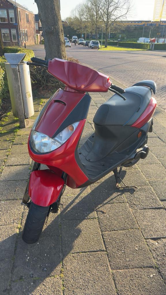 Peugeot vivacity op brom, Ophalen, Tweetakt, Gebruikt, Maximaal 45 km/u