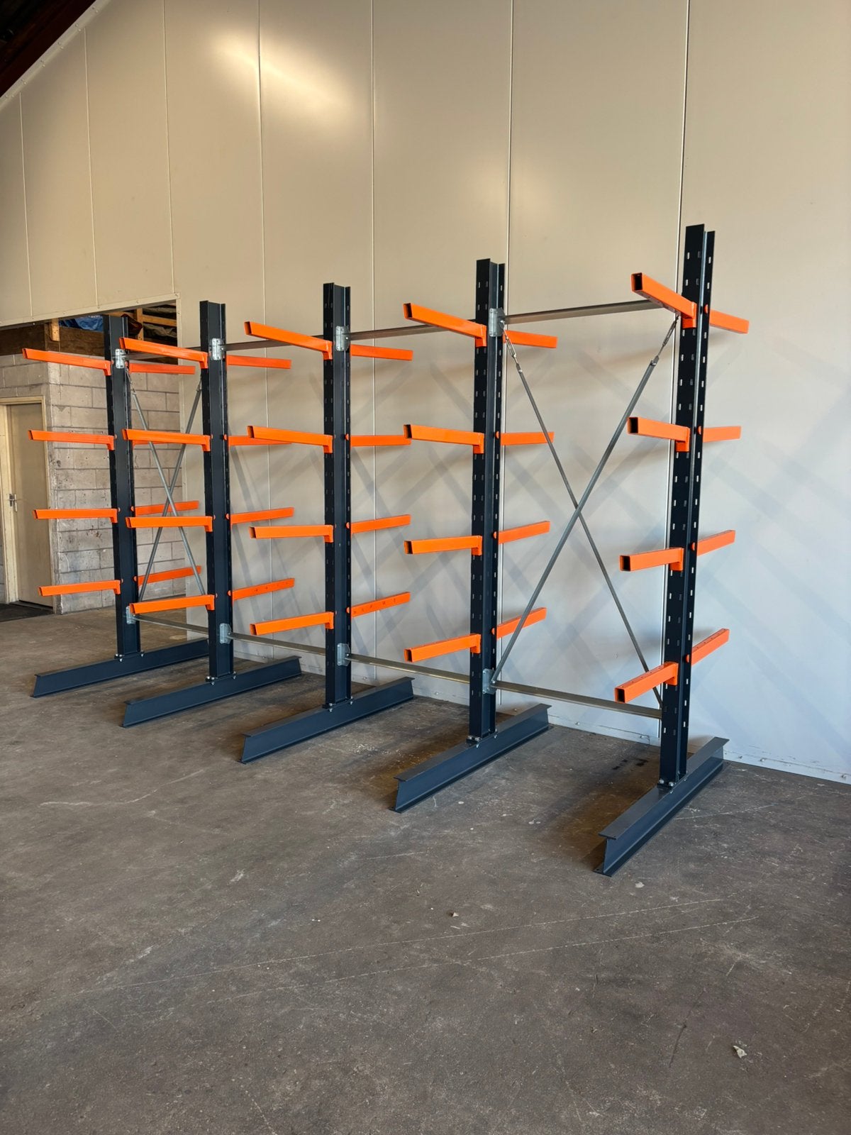 Dubbelzijdige draagarmstelling / stelling / stellingrek, Doe-het-zelf en Verbouw, Overige Doe-het-zelf en Verbouw, Gebruikt, Ophalen