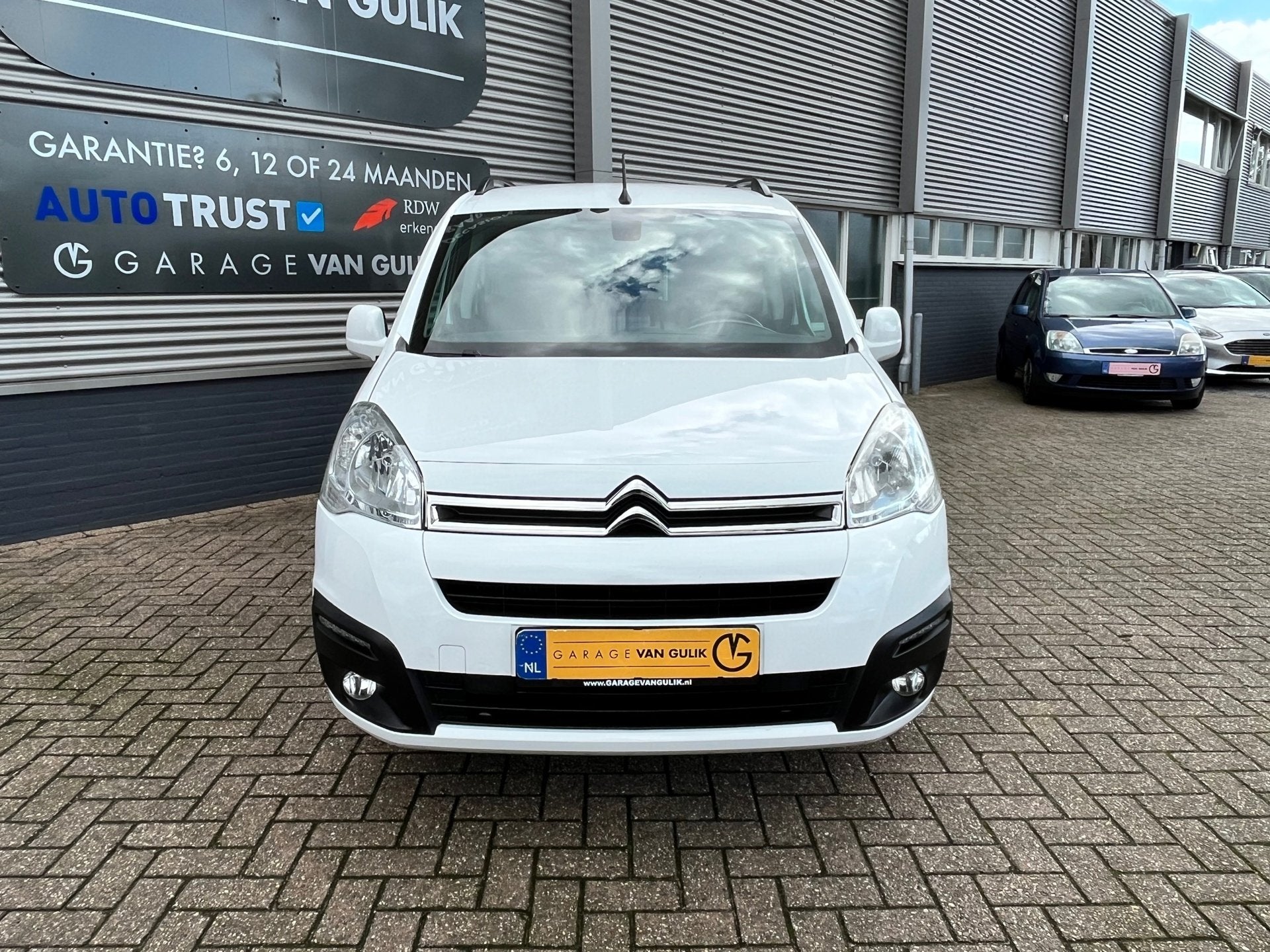 Citroen Berlingo 1.2 110PK Airco,TrekhaakAfneembaar,CruiseCo, Voorwielaandrijving, Stof, Gebruikt, 1295 kg