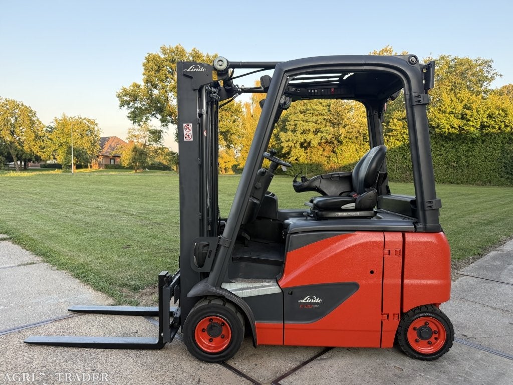 Linde 2 tonner elektrisch BJ2017 triplo 4.6M freelift Sidesh, Info@vanbeurdenheftrucks.nl, Linde, Heftruck, Ophalen of Verzenden