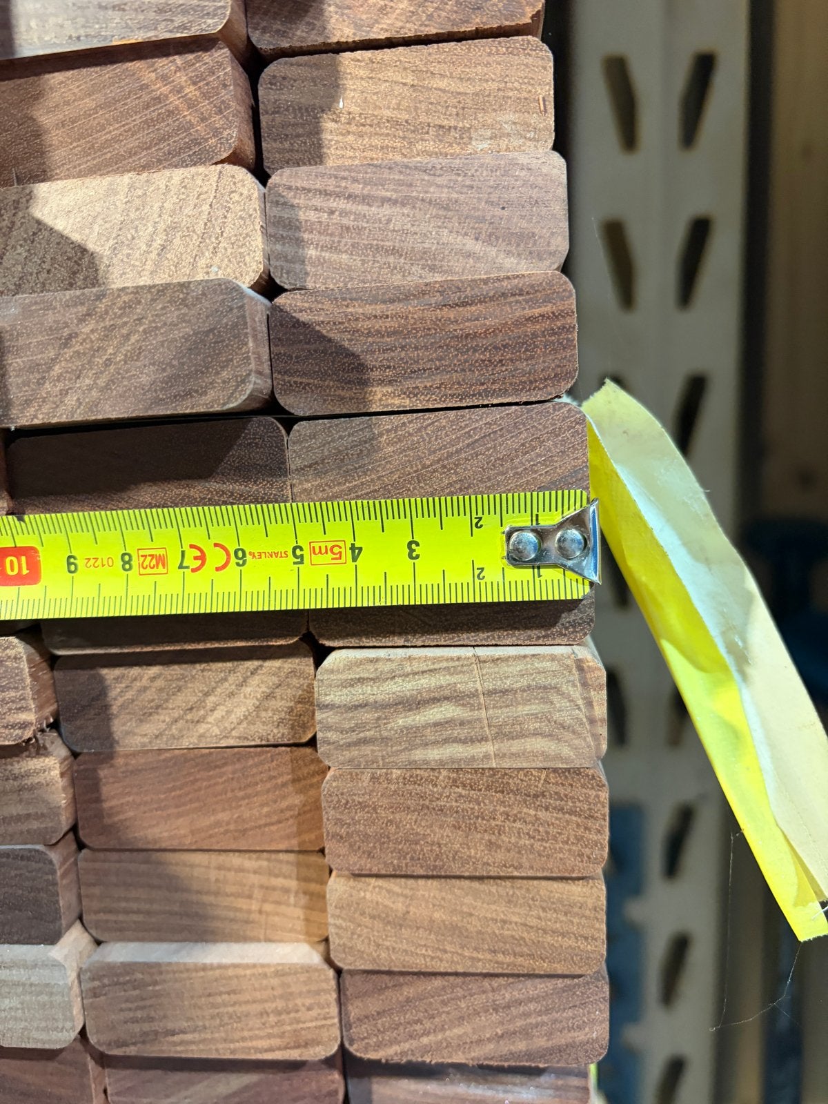 Partij Camaru latten 1400x50x22 mm, bezaagd en geschaafd, Doe-het-zelf en Verbouw, Hout en Planken, Ophalen, Minder dan 25 mm