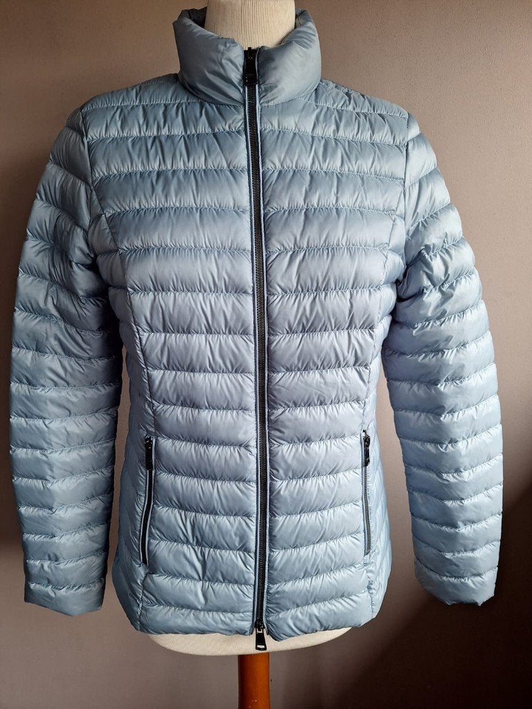 Nieuwe lichtblauwe dun gewatteerde jas van Reset, maat M, Maat 38/40 (M), Blauw, Nieuw, Ophalen of Verzenden