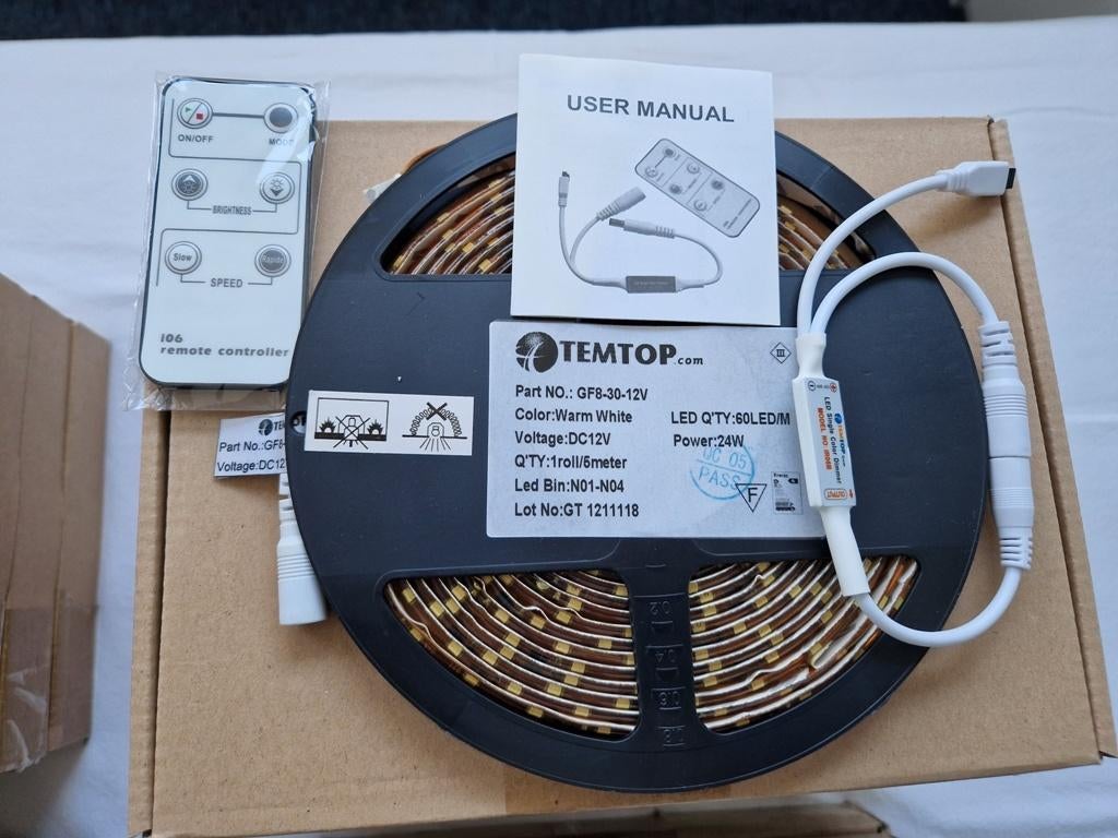 LEDstrip Waterdicht Warmwit met 30 SMD3528 LED/mtr - 04, Ophalen of Verzenden, Nieuw, LEDstrip
