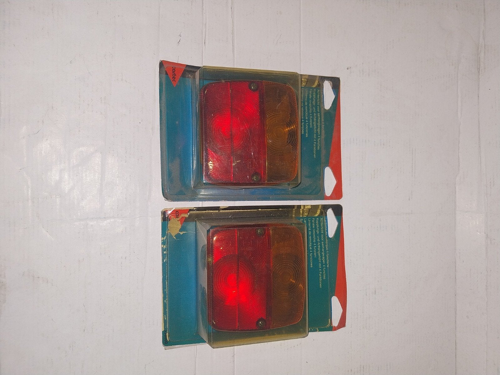 Achterlichten set (2 stuks) - Nieuw in verpakking, Auto diversen, Ophalen of Verzenden, Nieuw