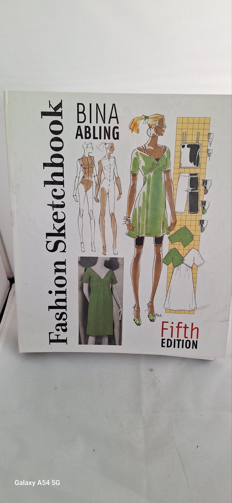 Fashion Sketchbook - Bina Abling (Fifth Edition), Ophalen of Verzenden, Zo goed als nieuw, Studie en Technieken, Bina Abling