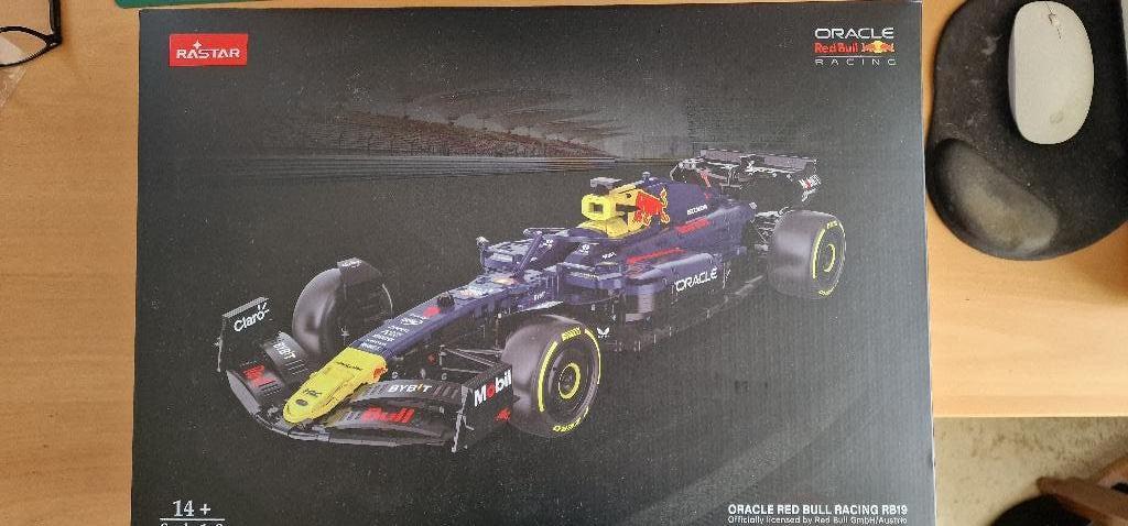 RASTAR Max Verstappen Oracle Red Bull RB19 1:8  – 92410, Ophalen of Verzenden, Zo goed als nieuw, Auto, Overige merken