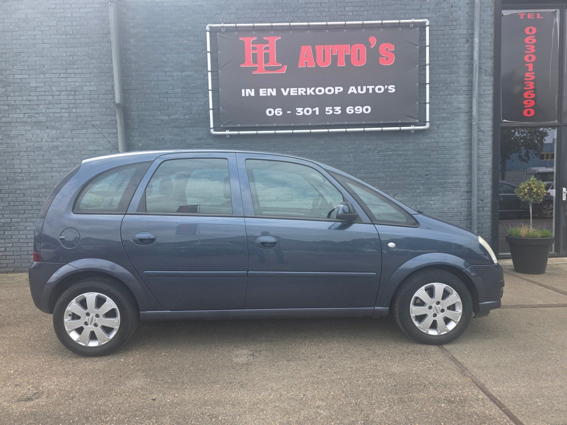 Opel Meriva 1.6-16V Temptation, Voorwielaandrijving, Gebruikt, Zwart, 4 cilinders