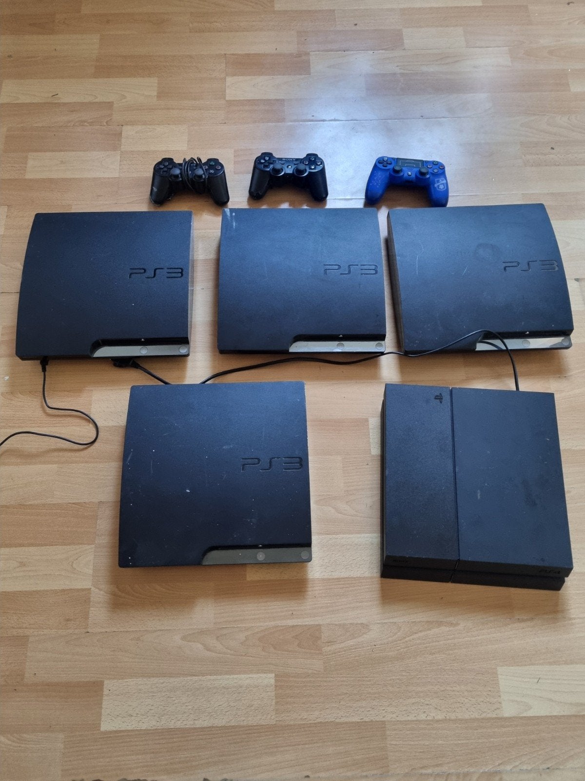 PS3 en PS4 consoles met controllers te koop, Spelcomputers en Games, Gebruikt, Met 3 controllers of meer, Slim, Met harde schijf