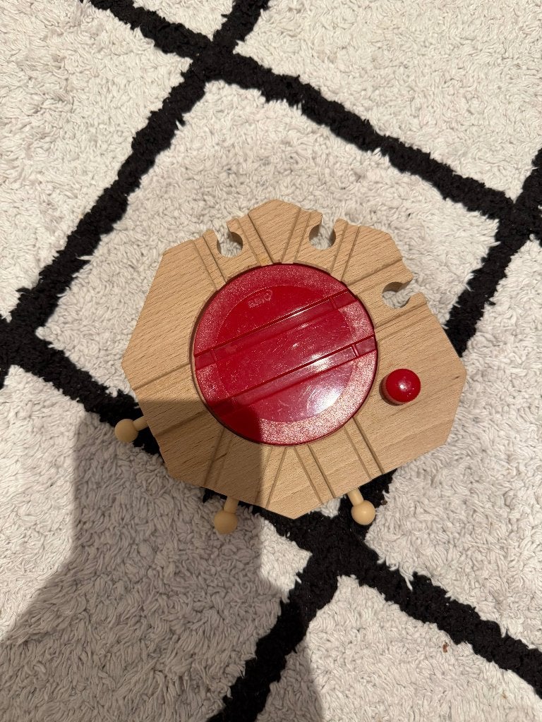 ZGAN rood Brio houten trein wissel draaitafel set 33361 spel, Ophalen of Verzenden, Zo goed als nieuw