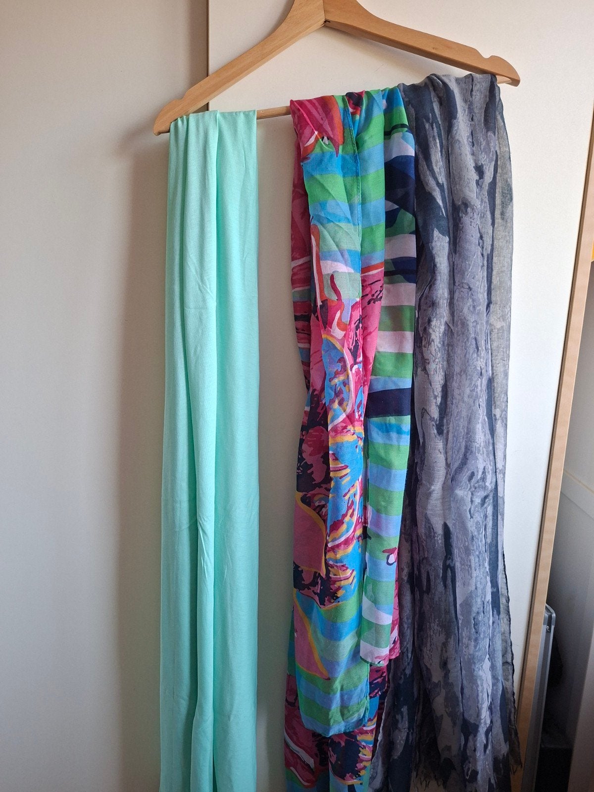 Diverse sjaals, waaronder merk Sandwich, Kleding | Dames, Sandwich, Ophalen of Verzenden, Gedragen, Sjaal