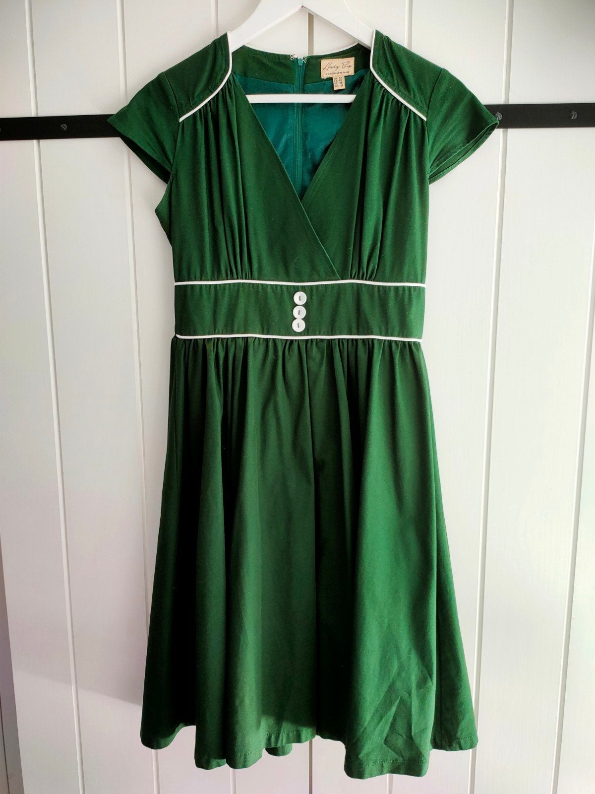 Nieuw! Swing dress van Lindy Bop, maat 38 M, Overige typen, Nieuw, Groen, Ophalen