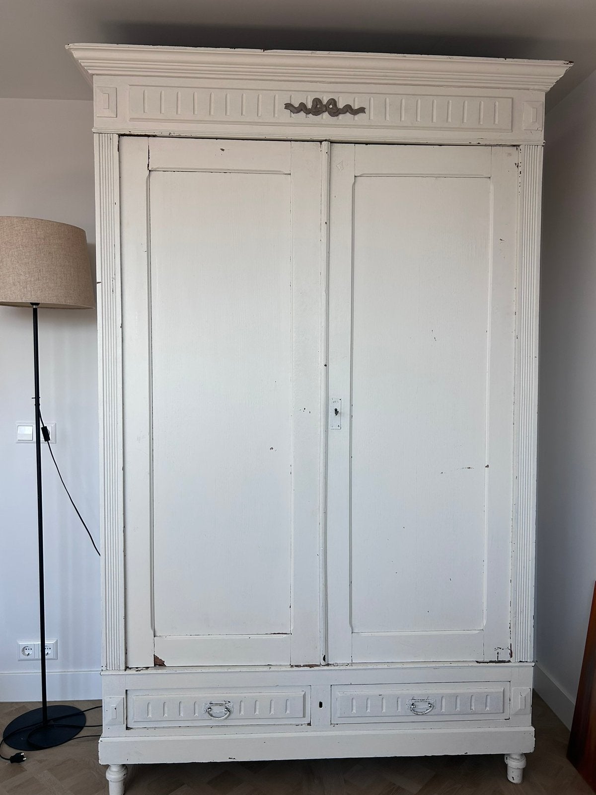 Witte antieke brocante kast, Huis en Inrichting, Kasten | Kledingkasten, Ophalen of Verzenden, Zo goed als nieuw, 25 tot 50 cm