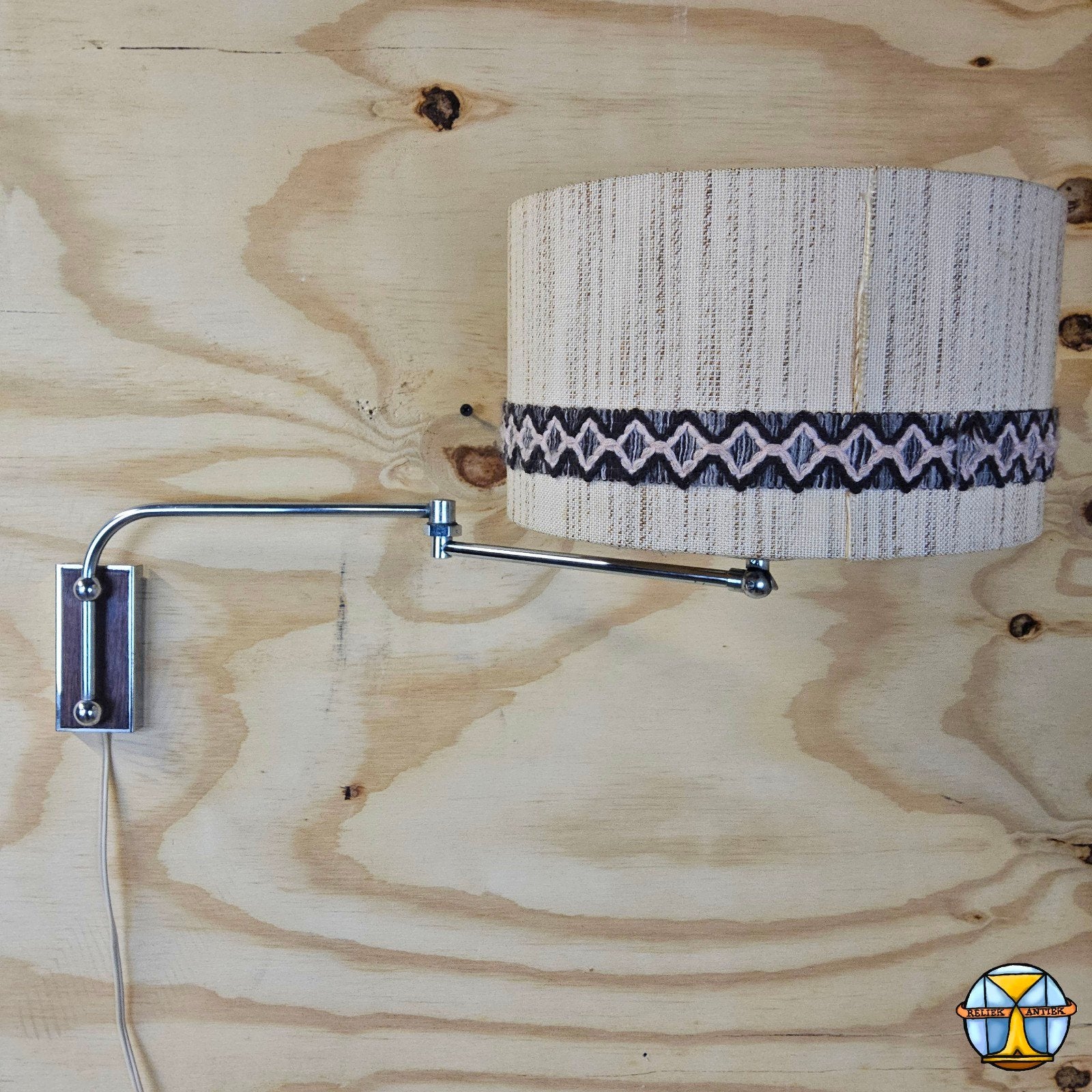 Vintage verstelbare Wandlamp (jaren 60) stoffen kap , fineer, ., Ophalen of Verzenden, Zo goed als nieuw, .