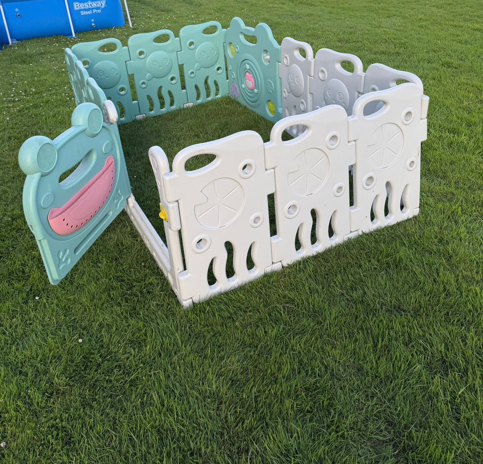Mooie speel grondbox voor buiten, Kinderen en Baby's, Boxen, Ophalen, Gebruikt