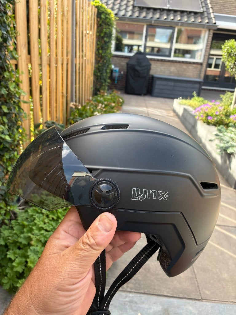Fietshelm (speedpedelec), Fietsen en Brommers, Fietsaccessoires | Fietshelmen, Lynx Visor Pro, Ophalen of Verzenden, Zo goed als nieuw