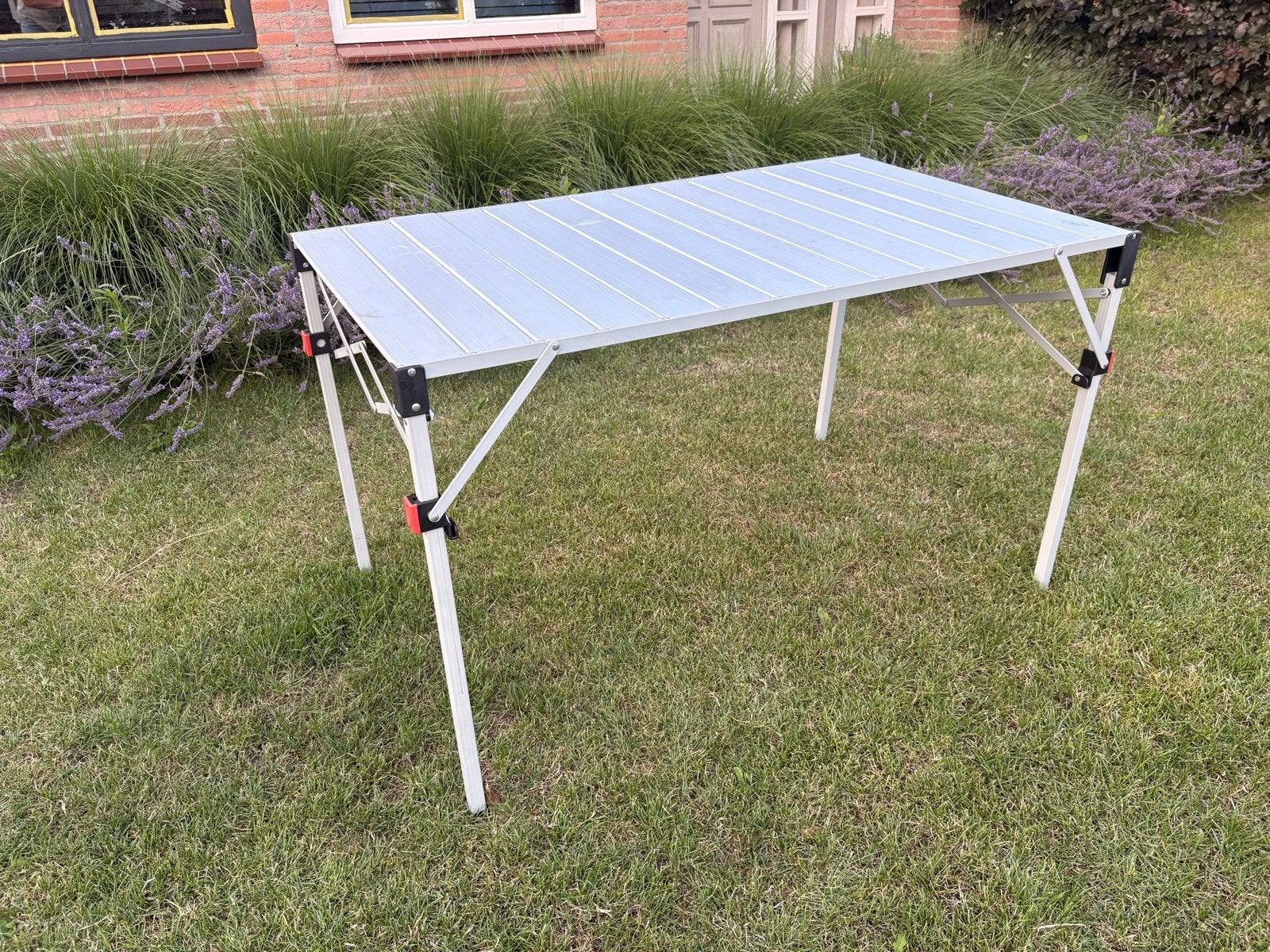 Bardani Campingtafel - Lichtgewicht en Opvouwbaar, Ophalen, Gebruikt, Campingtafel