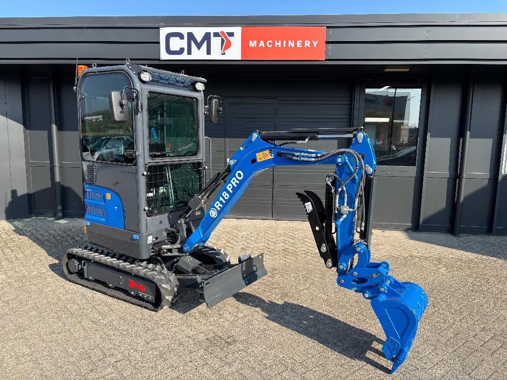 Rippa (kubota) R18 minigraver 1,8 ton met cabine, Zakelijke goederen, Machines en Bouw | Kranen en Graafmachines, Ophalen of Verzenden