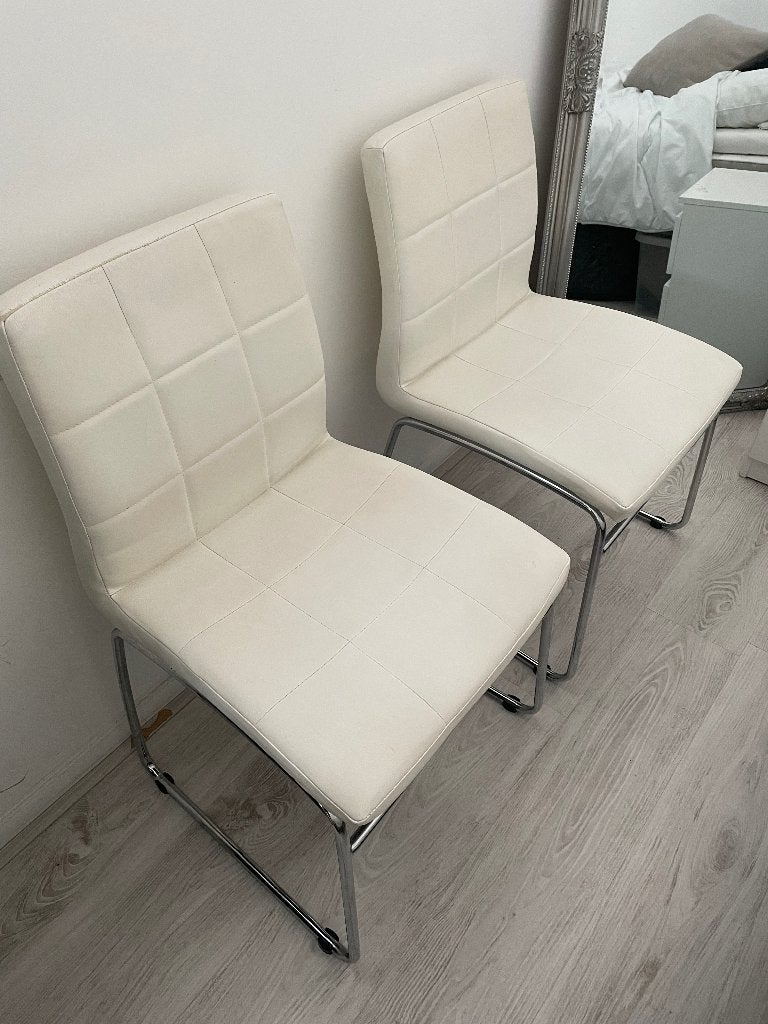 Eetkamerstoelen, Ophalen, Kunststof, Gebruikt, Twee