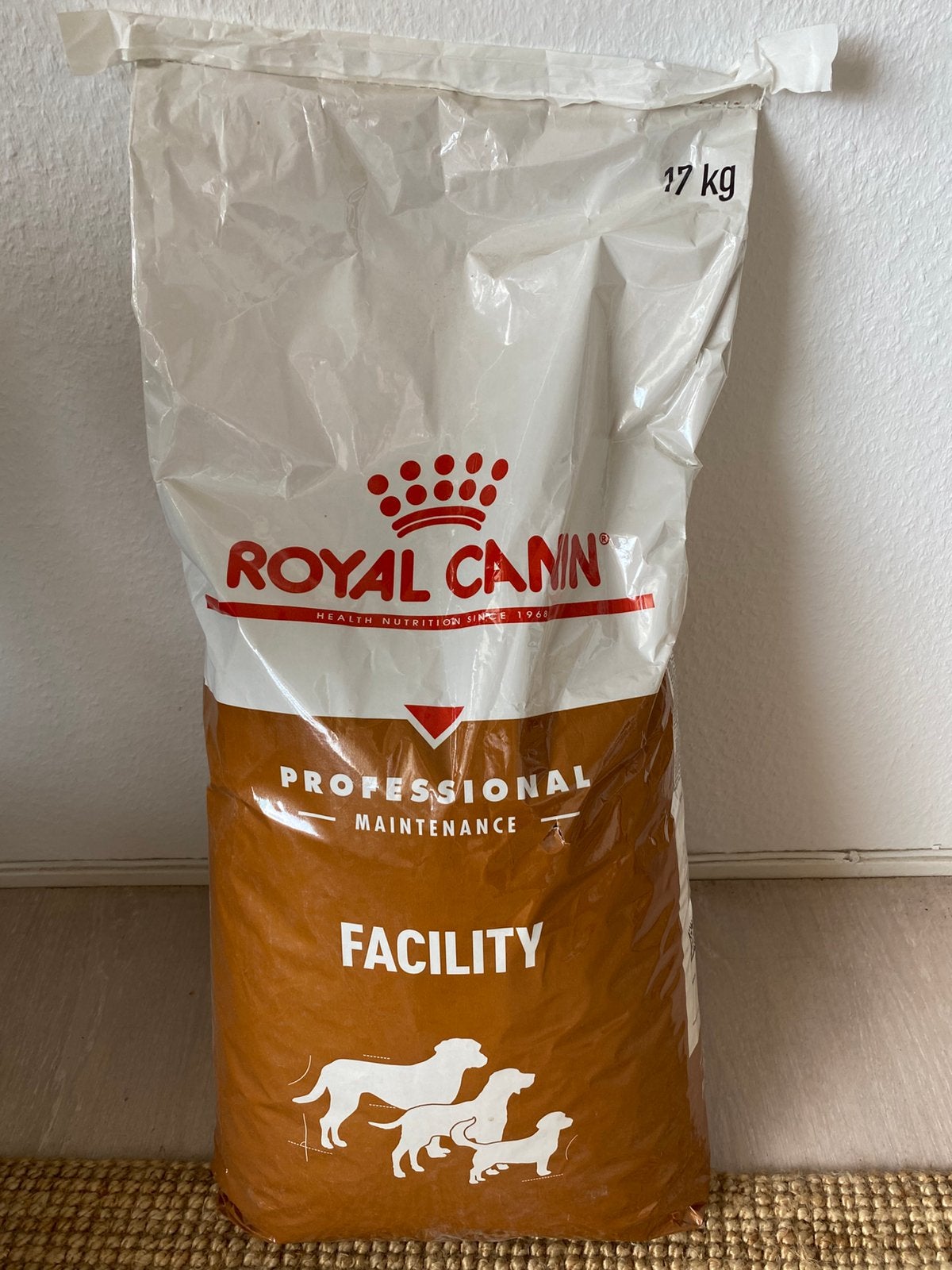 Royal Canin Facility Nieuwe dichte zak brokken 17 kilo, Ophalen of Verzenden, Hond