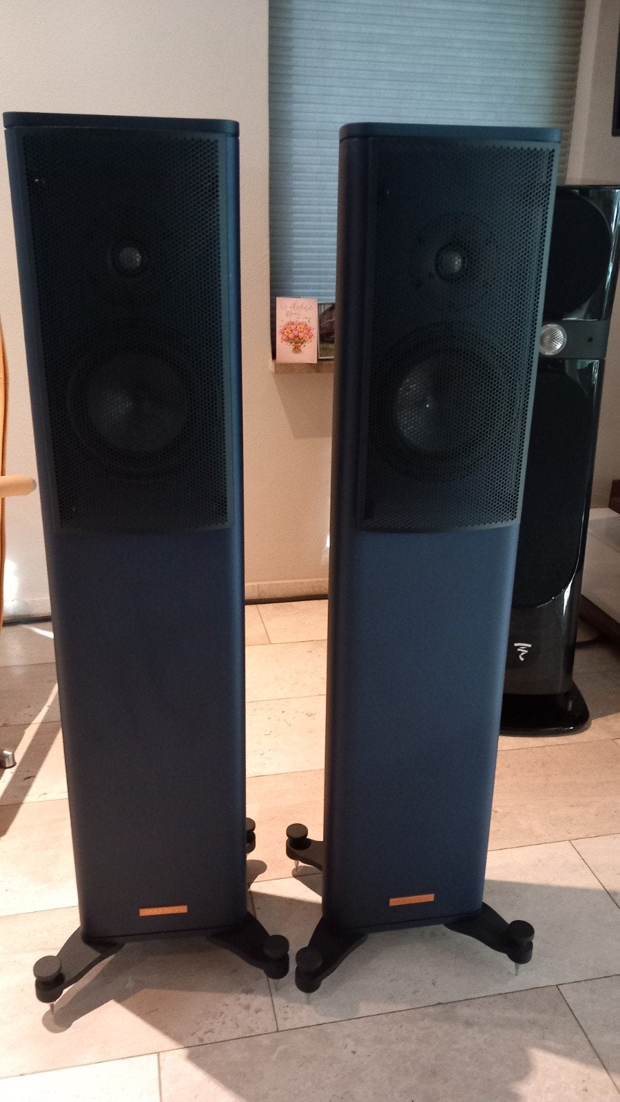 Magico S1 M cast cobalt blauw.