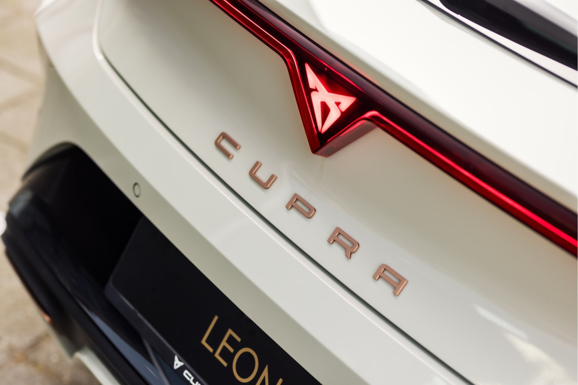 Foto 27 van CUPRA Leon 1.5 TSI e-Hybrid VZ Performance €4500,- voordee