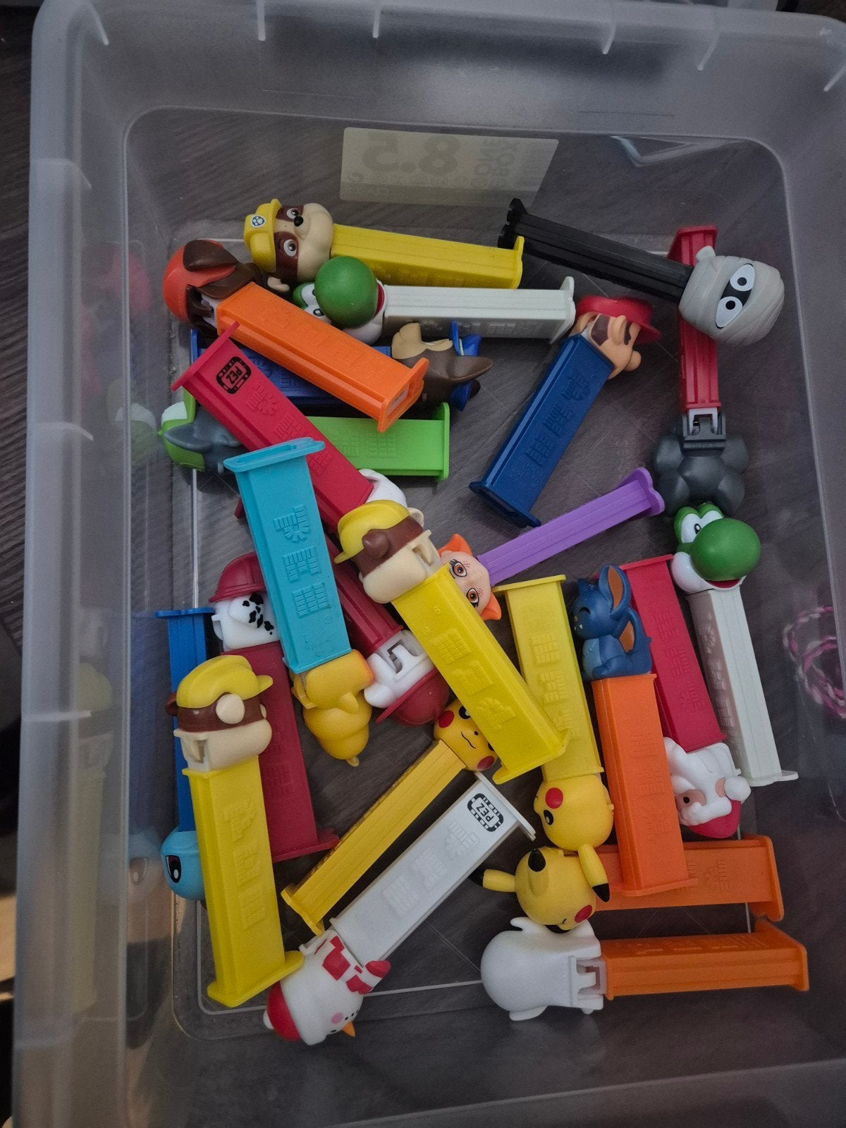 verzameling pez dispensers, Ophalen