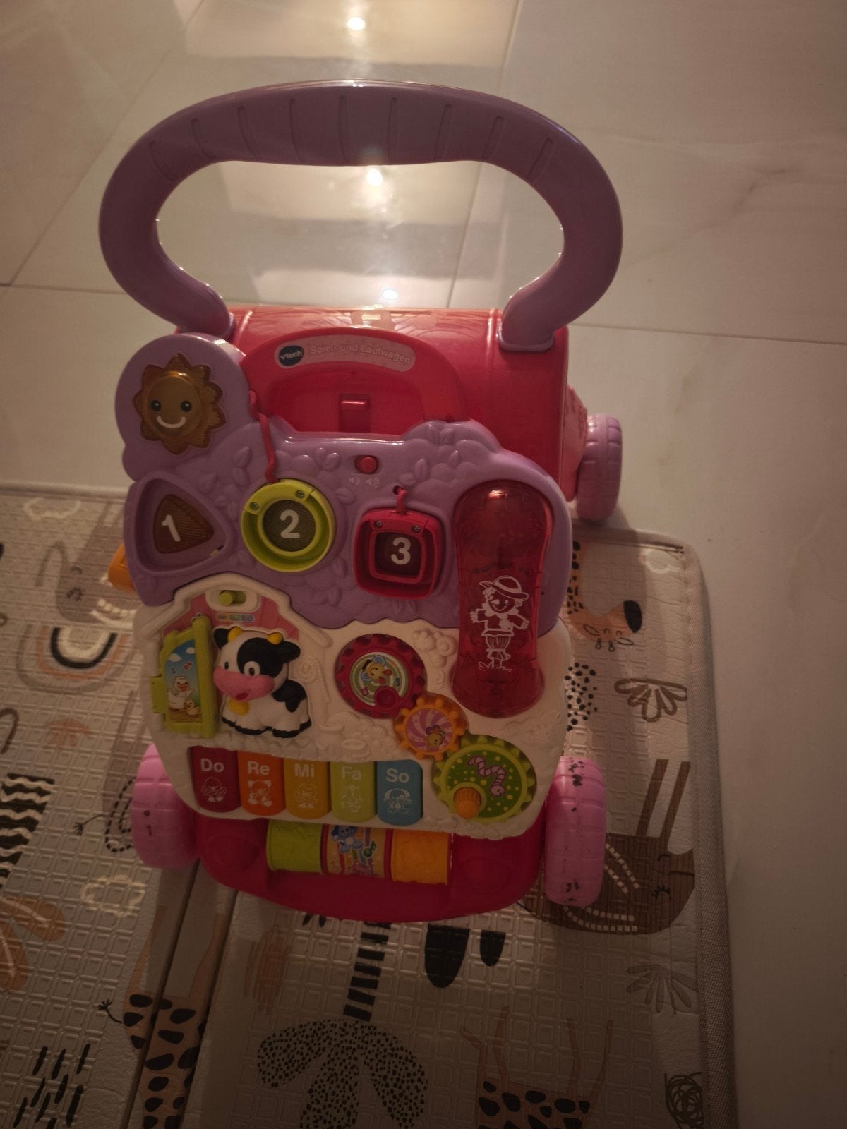 VTech Roze Loopwagen met Activiteitenpaneel, Kinderen en Baby's, Speelgoed | Vtech, Ophalen, Gebruikt, 6 maanden tot 2 jaar
