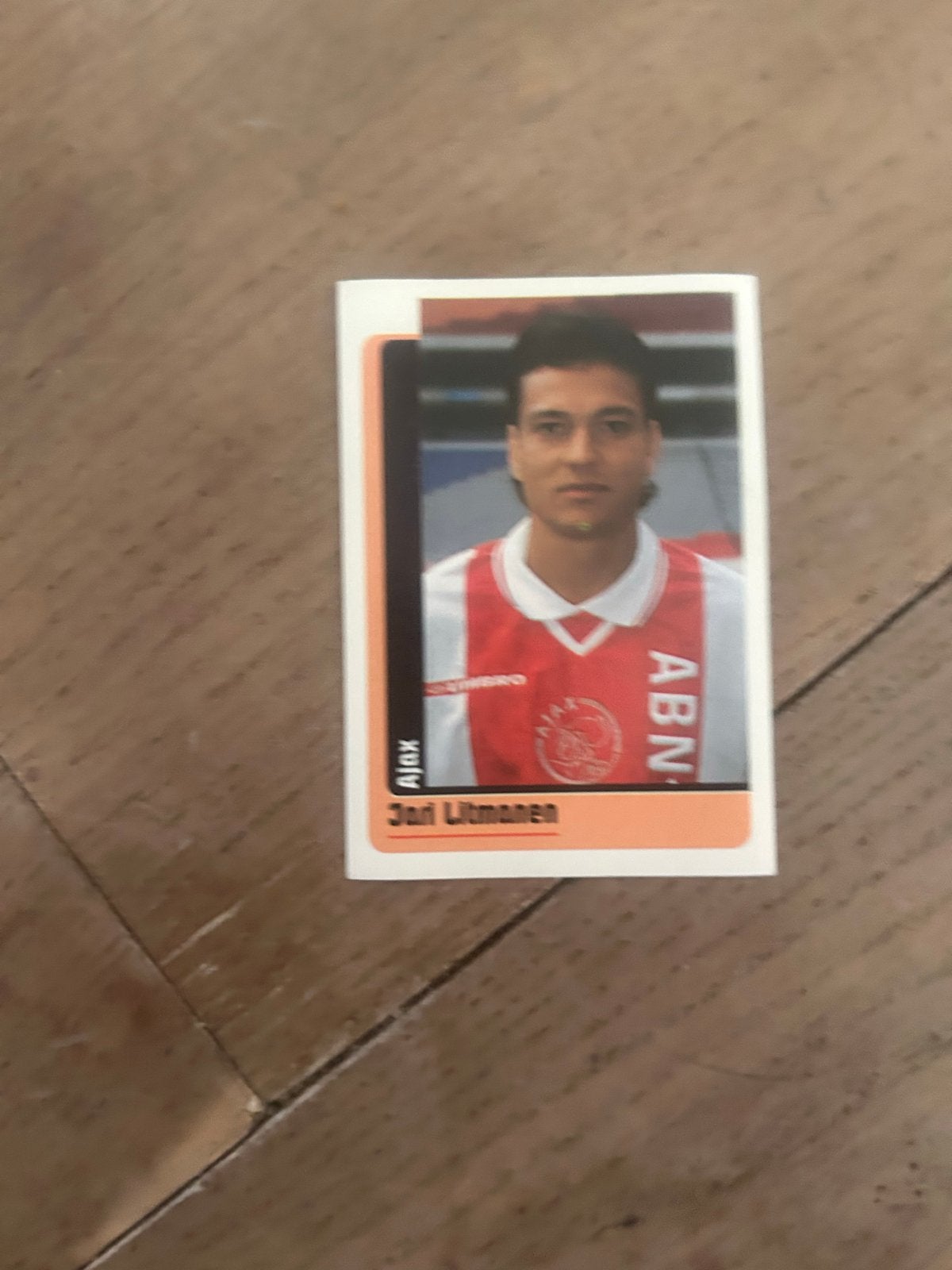 Panini Voetbal '99 Plaatje: Jari Litmanen (Ajax), Ophalen of Verzenden, Zo goed als nieuw, Sticker