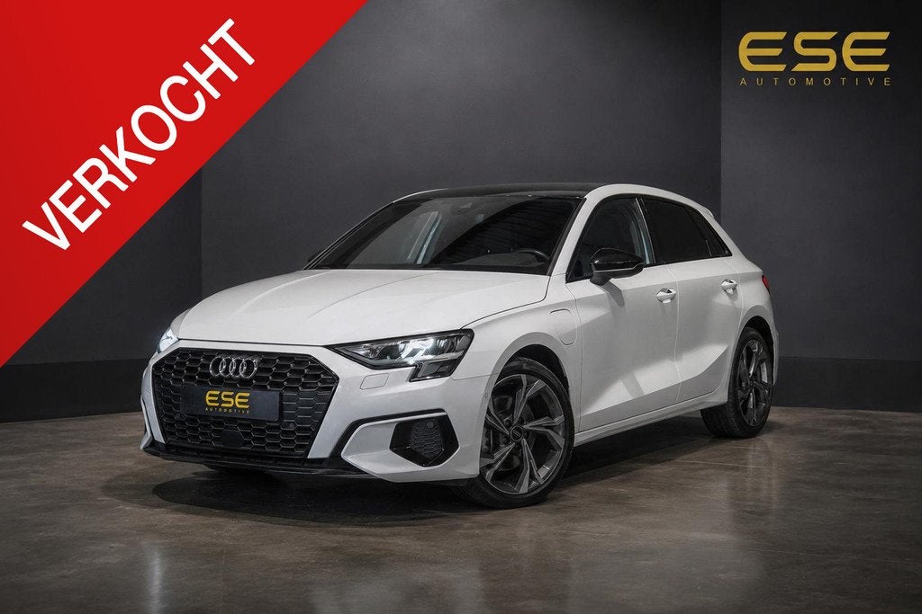 Audi A3 Sportback 40 TFSI e Edition | Camera | Led | Virtual, Auto's, Stof, Gebruikt, 4 cilinders, Wit