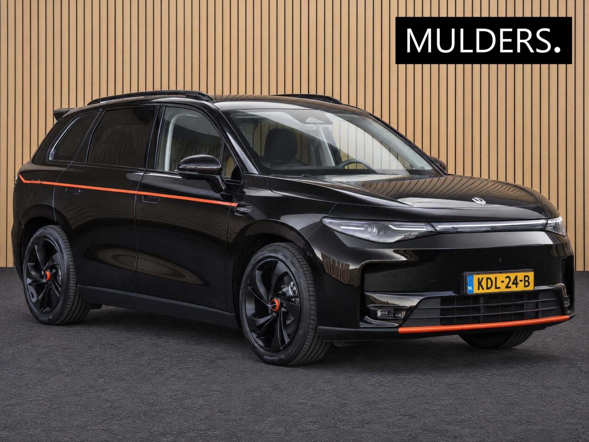 Leapmotor C10 Design ProMax AWD 81.9 kWh Irmscher 2/100, Auto's, Automaat, 12 maanden, 82 kWh, Zwart