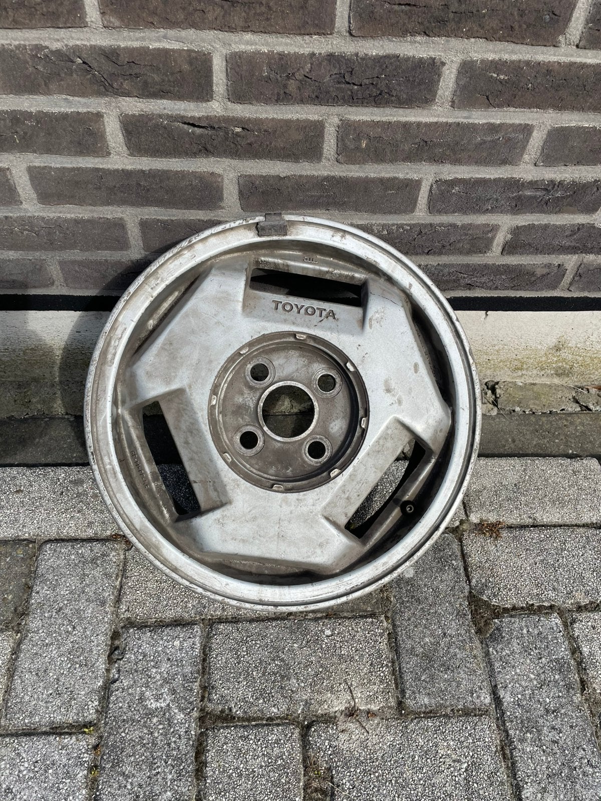 Toyota mr2 aw11 1 velg gebruikt, Auto diversen, Wieldoppen, Ophalen, Gebruikt