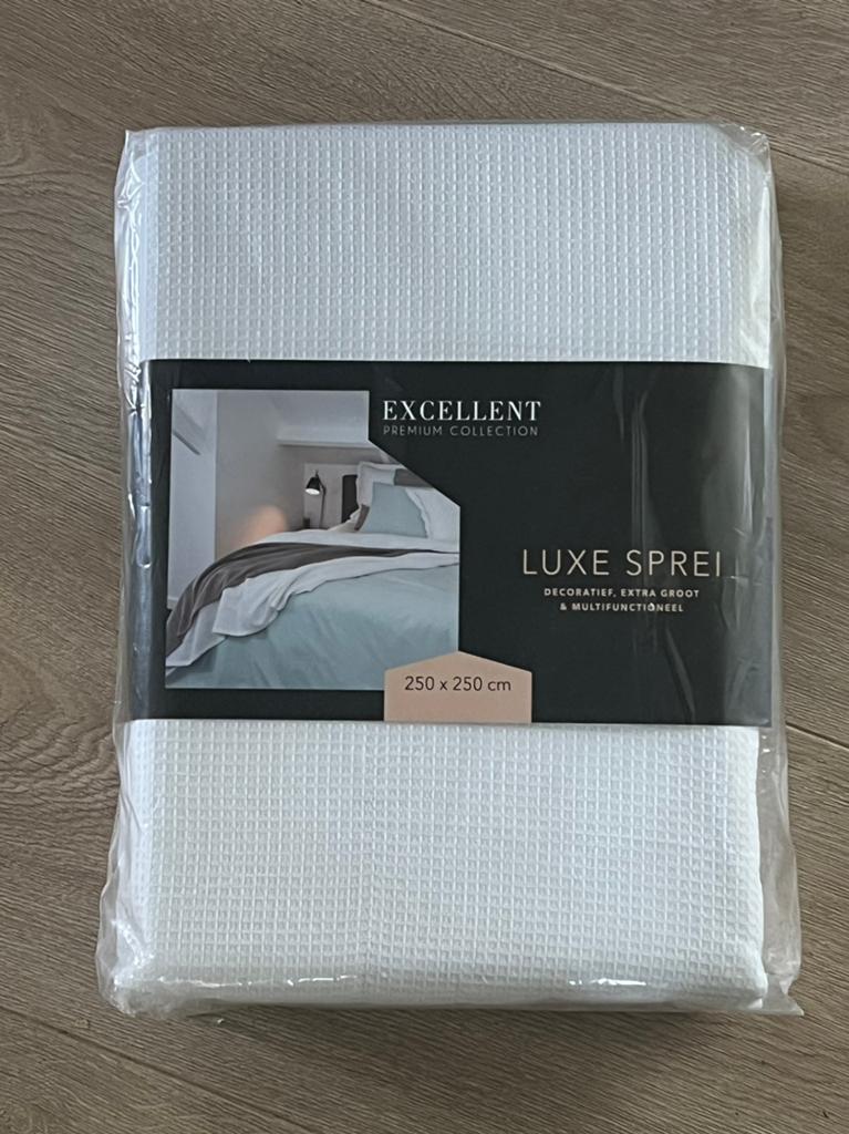 Wit extra groot bedsprei 250x250cm met wafeltjespatroon, Huis en Inrichting, Slaapkamer | Beddengoed, Wit, Ophalen of Verzenden