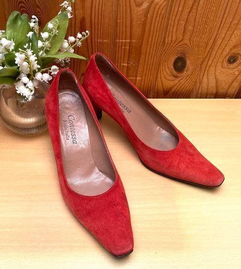 Contessa schoenen maat 37 [DM], Kleding | Dames, Ophalen of Verzenden, Zo goed als nieuw, Schoenen met hoge hakken, Rood