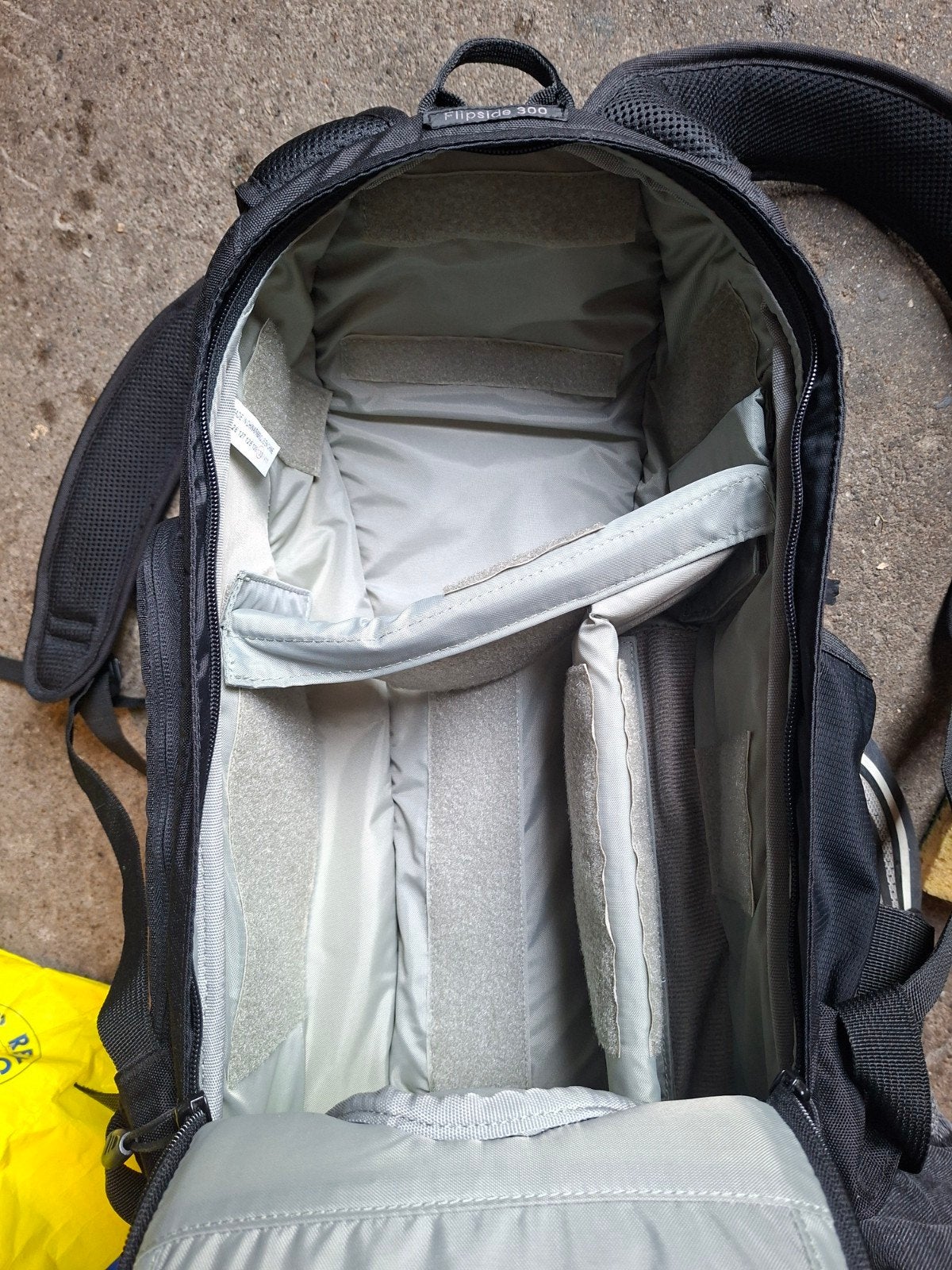 Lowepro Flipside 300 Cameratas - Zwart, Gebruikt, Gevoerd, Rugtas, Ophalen of Verzenden, Zwart