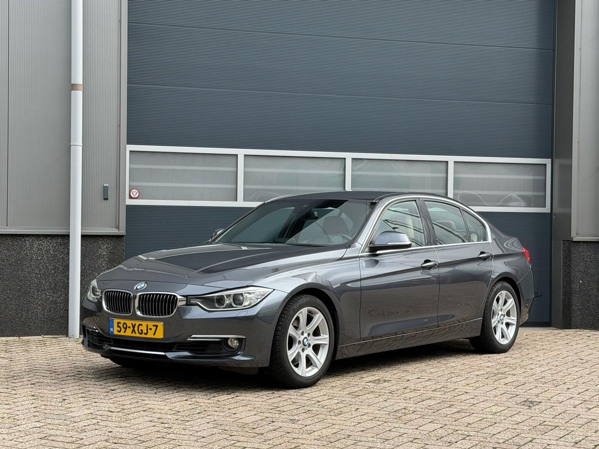 BMW 3-serie 328i High Executive bj.2012 Autom|Headup|NL auto, Auto's, Automaat, Achterwielaandrijving, Gebruikt, Beige