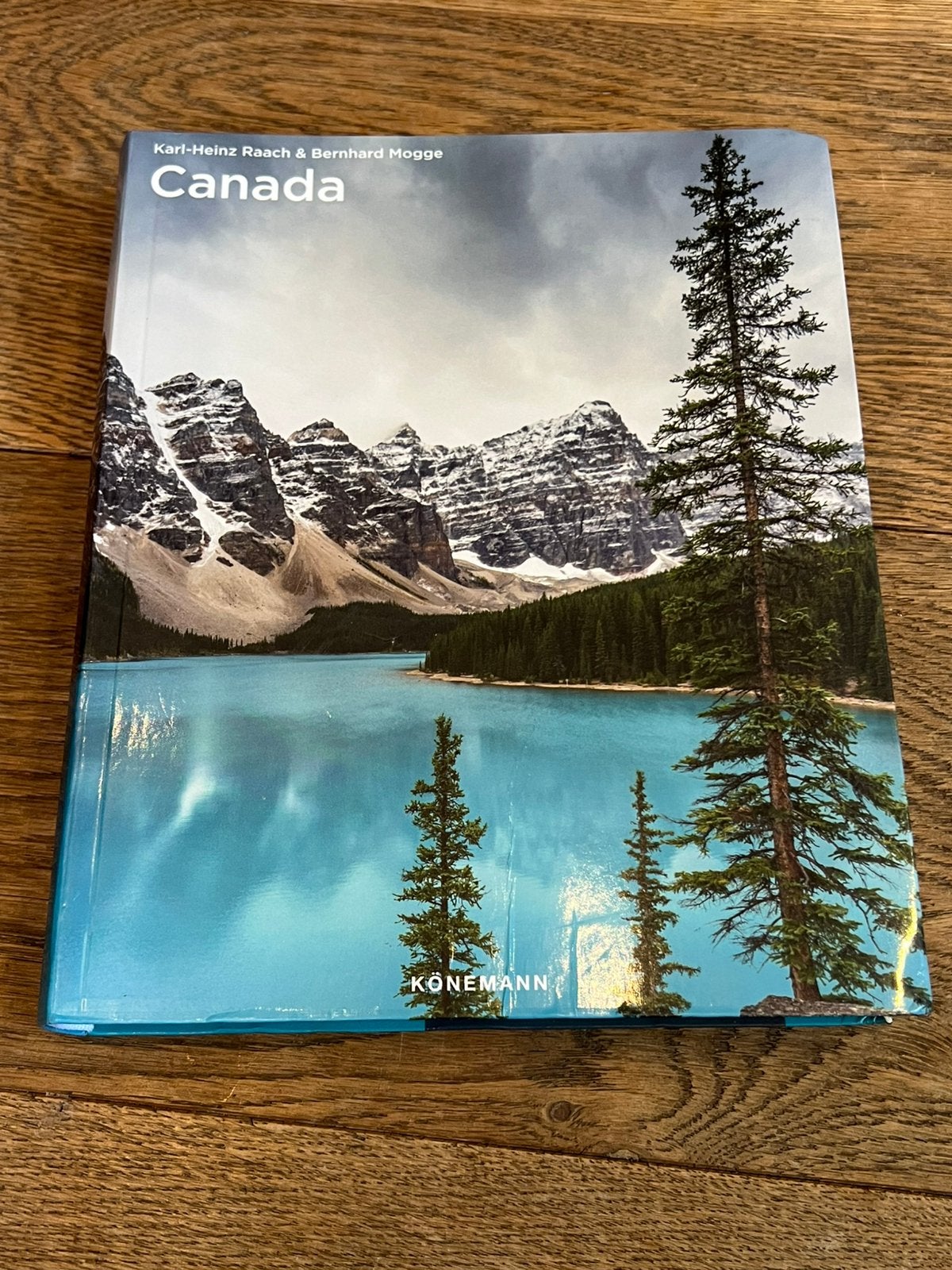 Canada inspiratiegids - Karl-Heinz Raach & Bernhard Mogge, Overige merken, Ophalen of Verzenden, Zo goed als nieuw, Reisgids of -boek