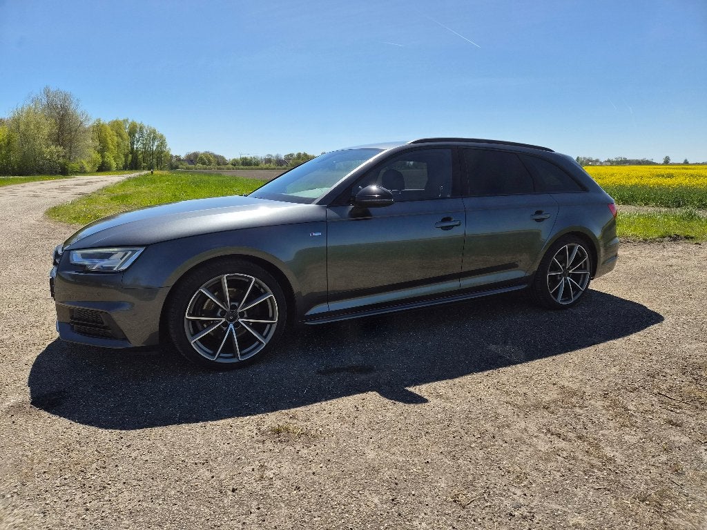 Audi A4 S - line, Sline, black edition Audi grey, Auto's, Audi, Euro 6, 4 cilinders, Bluetooth, 23 km/l