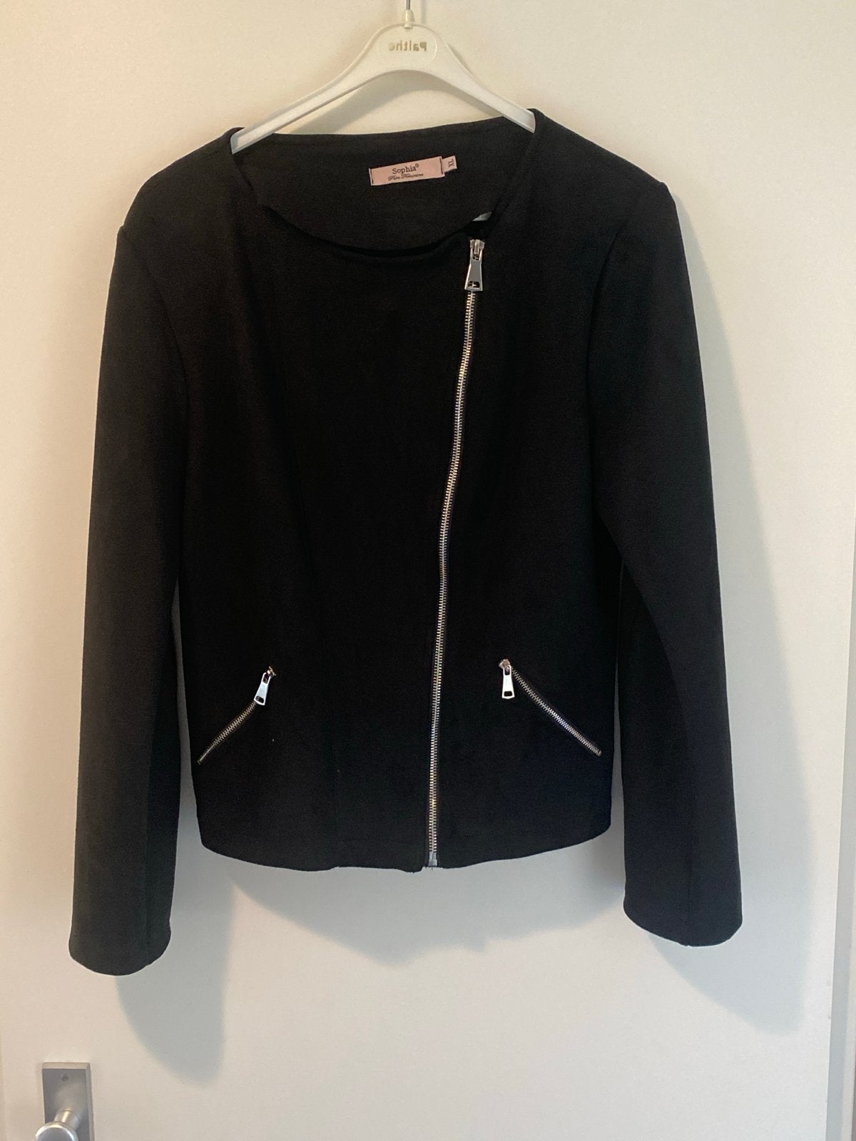 Zwart Sophia Pure Feminine jasje met rits, maat XL, Ophalen of Verzenden, Zo goed als nieuw, Maat 46/48 (XL) of groter, Zwart