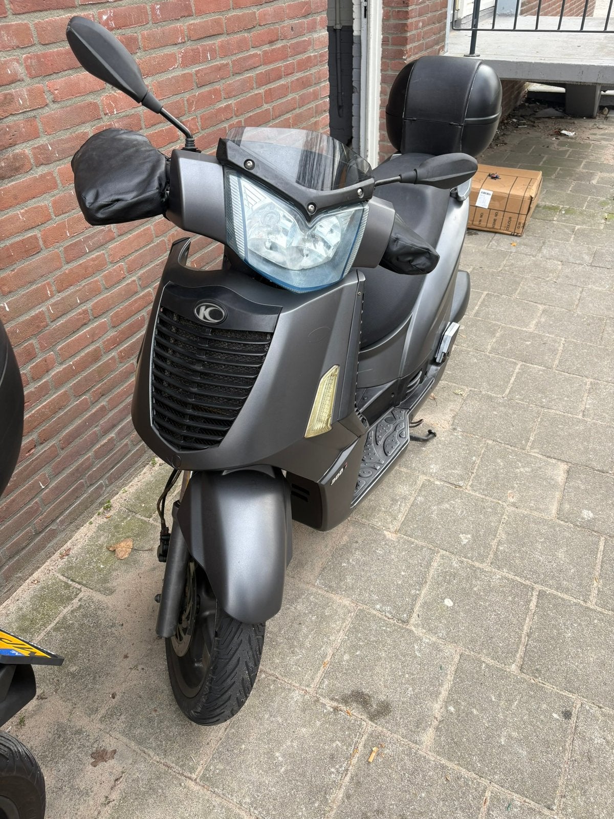 Kymco people s 300i 2010 Lees tekst, Ophalen, Gebruikt, Benzine, People S