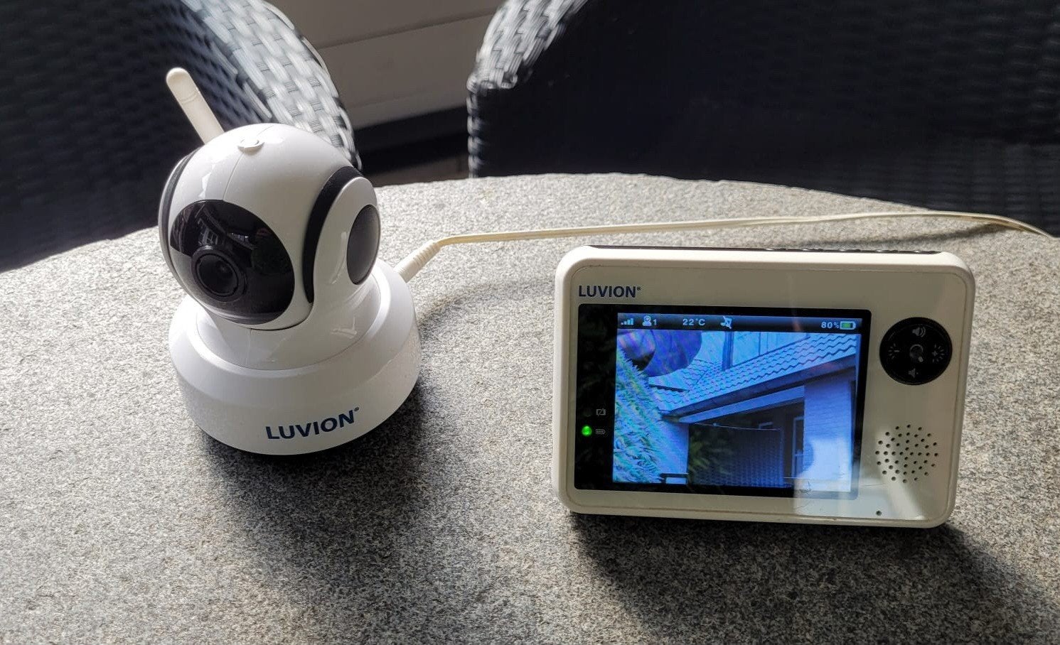 Luvion babyfoon met camera en terugspreekfunctie, Ophalen of Verzenden, Gebruikt, 100 tot 250 meter, Camera