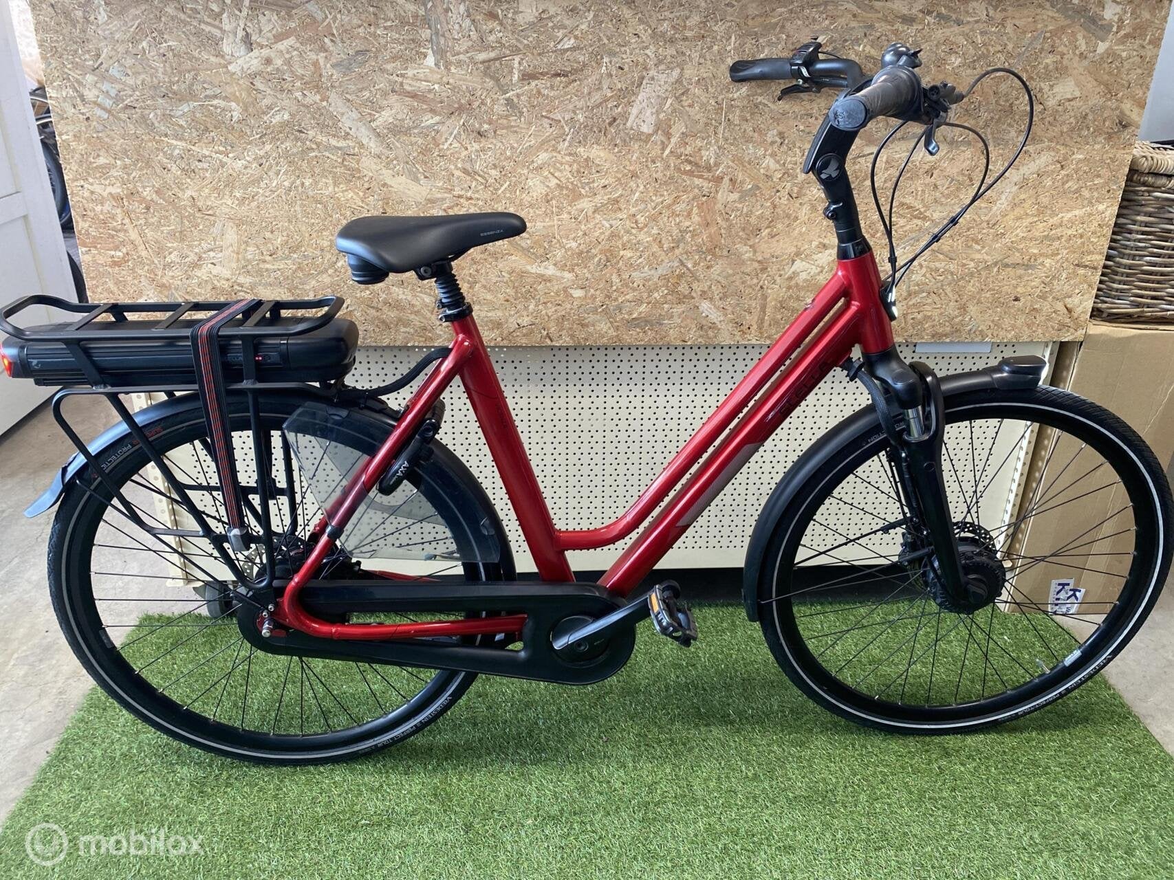 STELLA VICENZA 2022 SUPERIOR ELEKTRISCHE DAMESFIETS 57 CM, Overige merken, STELLA, Zo goed als nieuw, STELLA