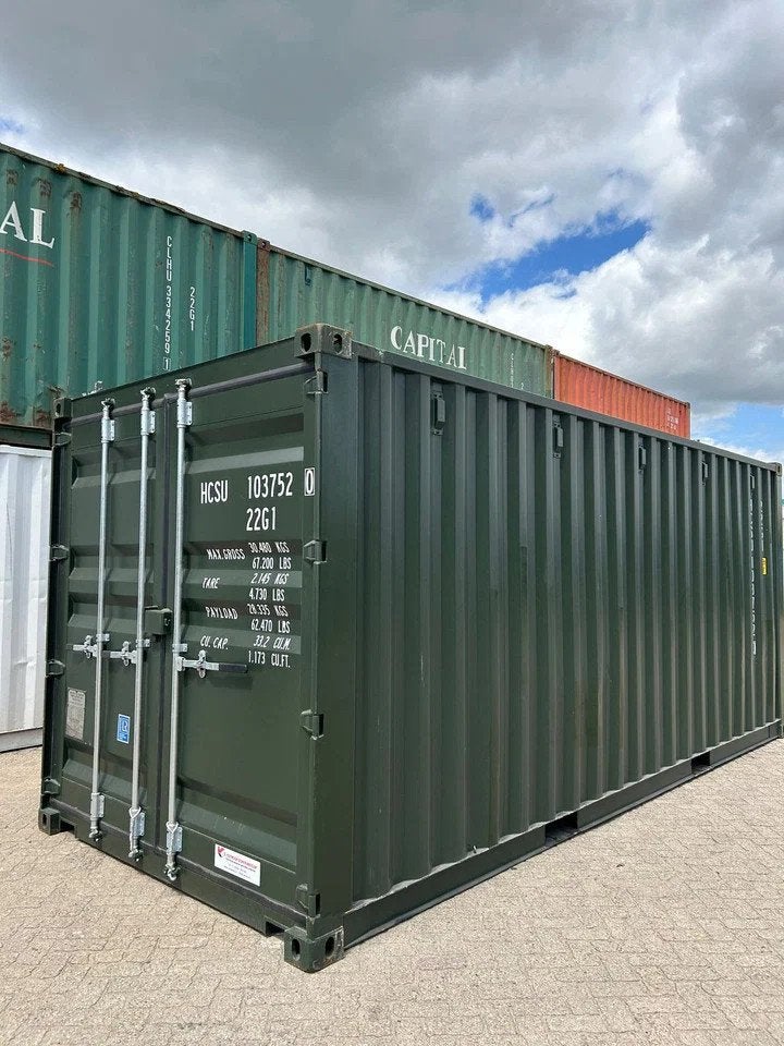 VERNOOY ZEECONTAINER 20FT, Dave Vernooij, Dave@vernooy.nl, Kellensedwarsweg 9
4004 JC  Tiel, NL