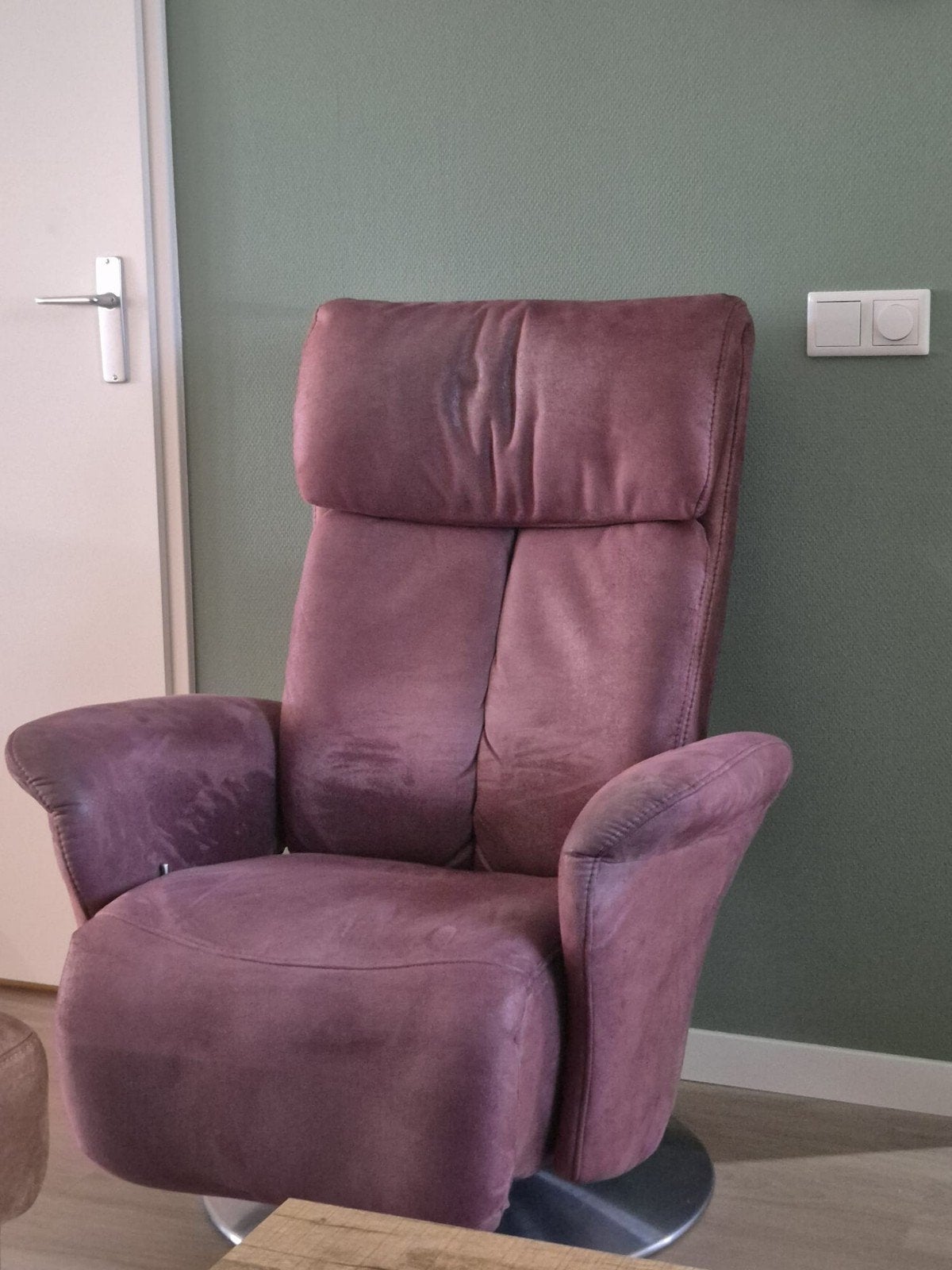 Bordeaux rode relaxstoel, handmatig, 5 jaar oud, Ophalen, Gebruikt, Stof