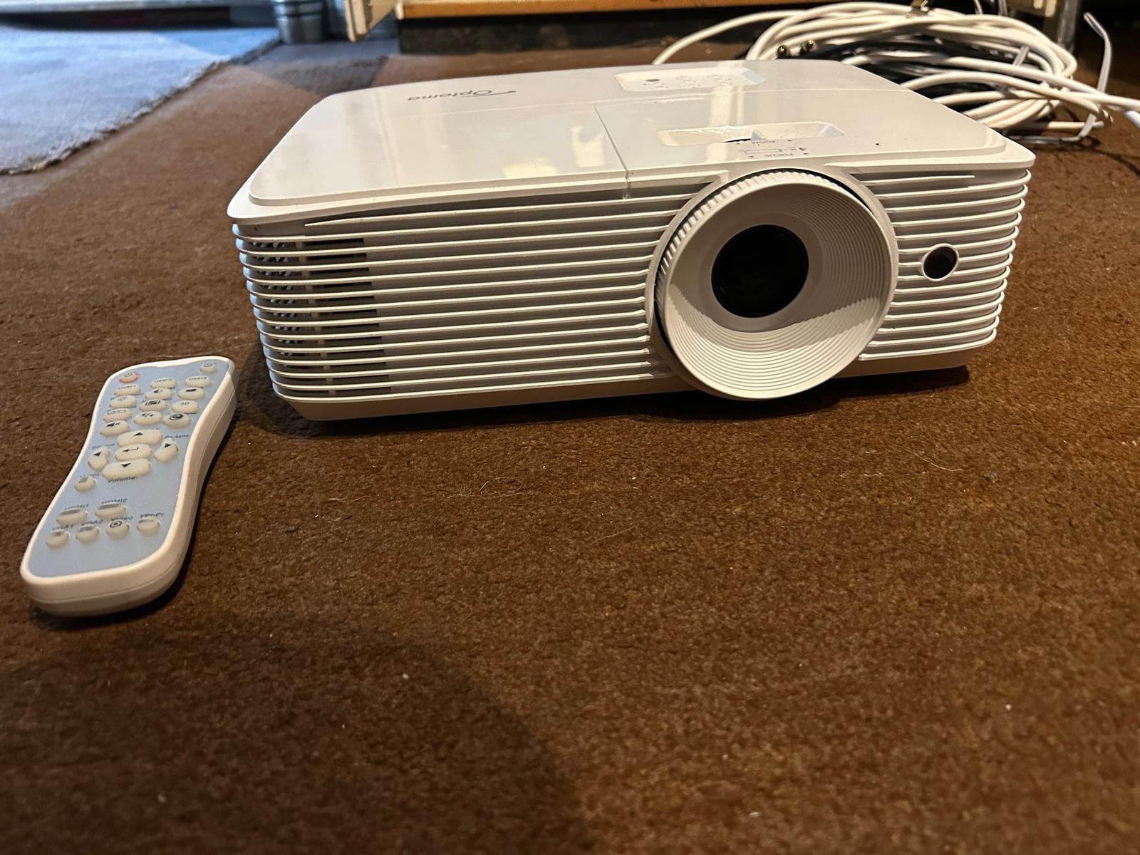 Optoma beamer, Ophalen of Verzenden, Gebruikt