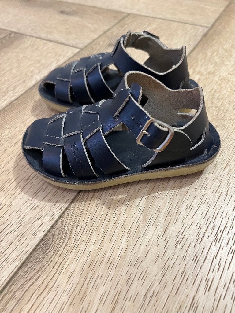 Salt water sandals mt 24 /8 donkerblauw, Ophalen, Jongetje of Meisje, Salt Water Sandals, Gebruikt