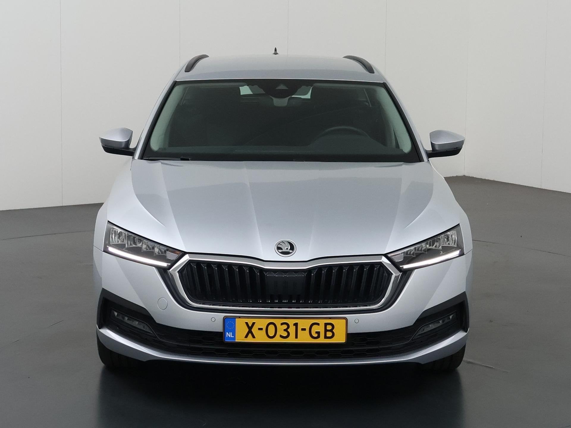 Skoda Octavia Combi 1.0 TSI Business Edition | Virtual Cockp, Auto's, Voorwielaandrijving, Stof, Gebruikt, Parkeersensor