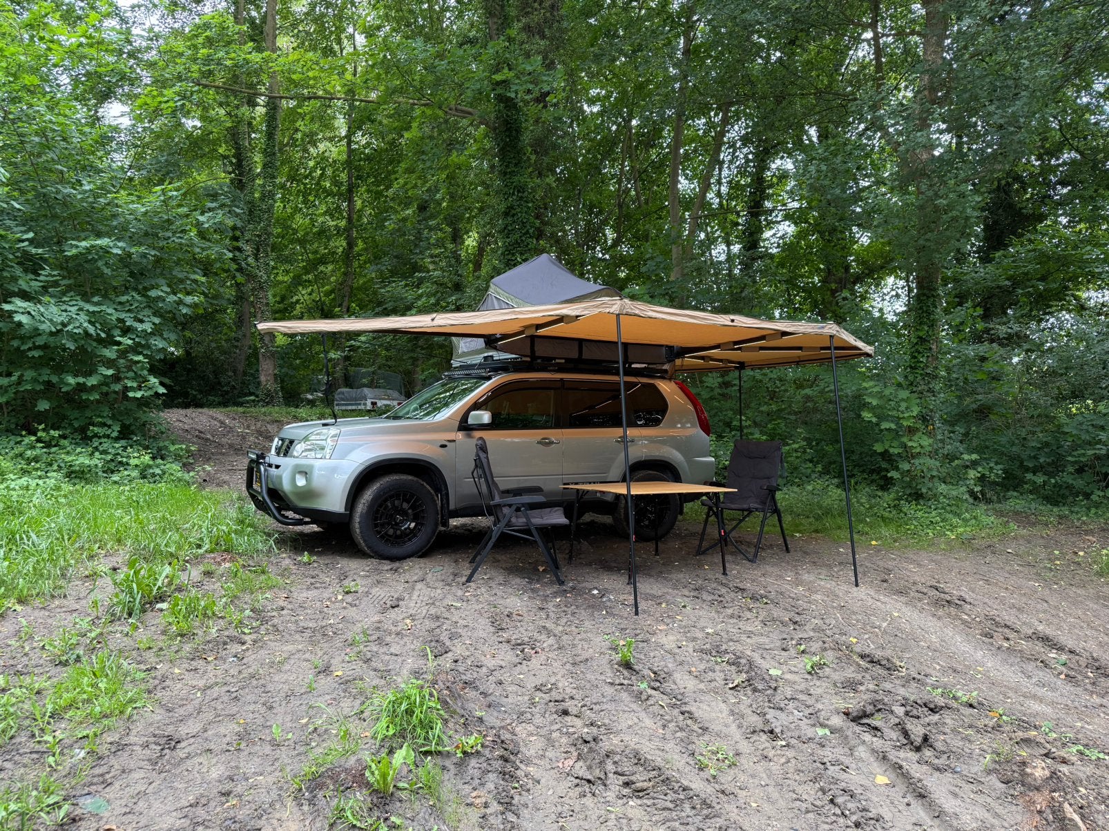 Nissan X-Trail 2.5 4WD 2008 Off-Grid Camper Daktent Luifel, Zwart, 4 cilinders, 2000 kg, Handgeschakeld