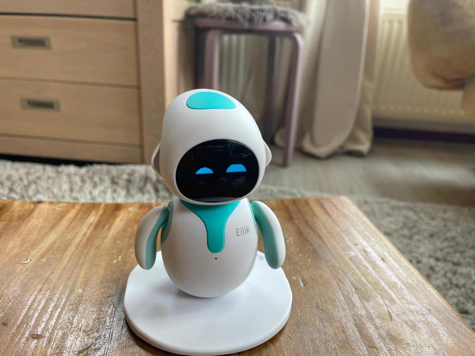 Eilik robot - Slechts 1x aangezet, zo goed als nieuw, Ophalen of Verzenden, Zo goed als nieuw