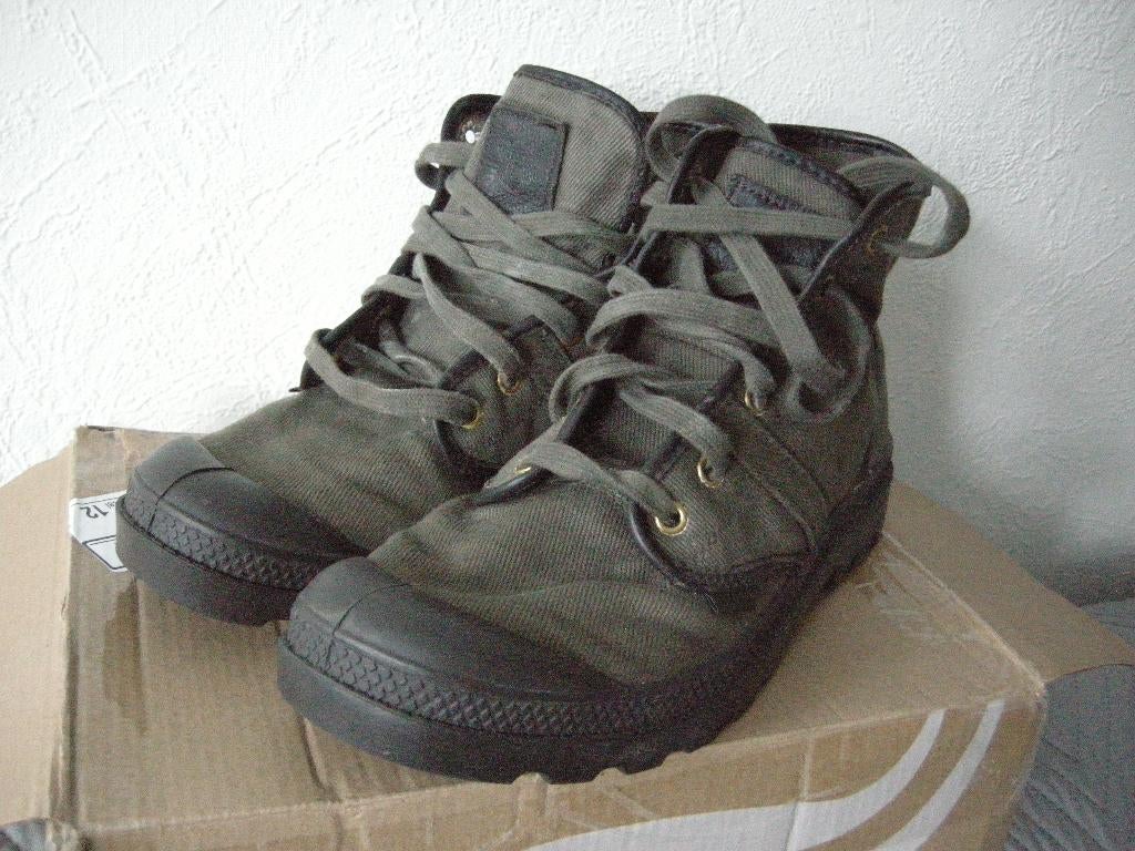 Palladiums canvas groen - nieuwst., Kleding | Heren, Schoenen, Ophalen, Zo goed als nieuw, Overige kleuren